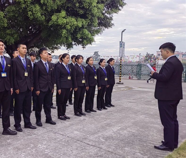 “保安” 變 “保鏢”？從持證上崗看安保行業(yè)的新趨