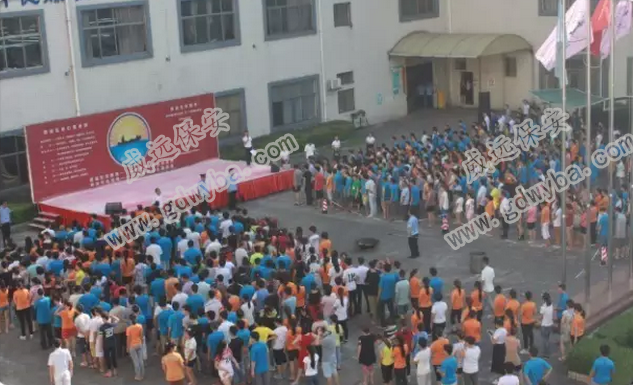 霞湖世家2016年全體威遠(yuǎn)保安員消防演習(xí)順利舉行、圓滿結(jié)束！