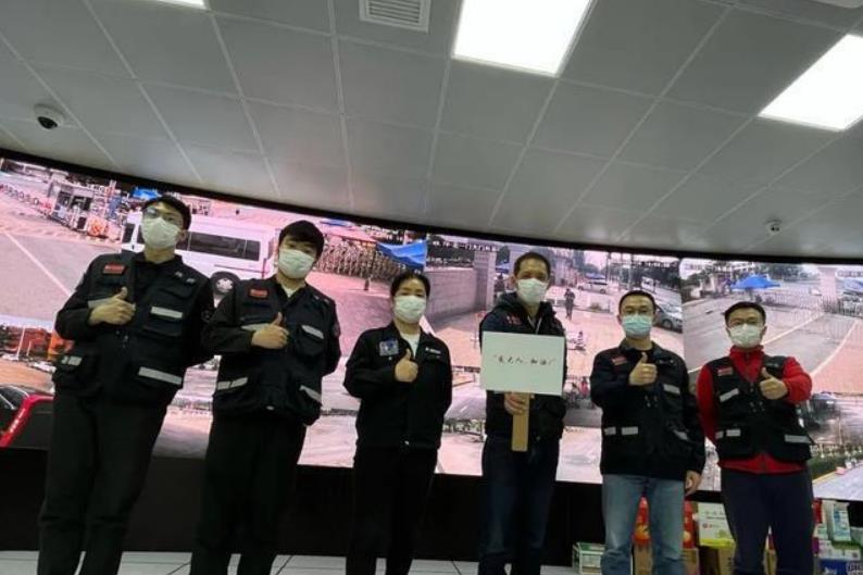 上海29歲保安成功考上985大學(xué)，前途不可限量，令人羨慕又敬佩